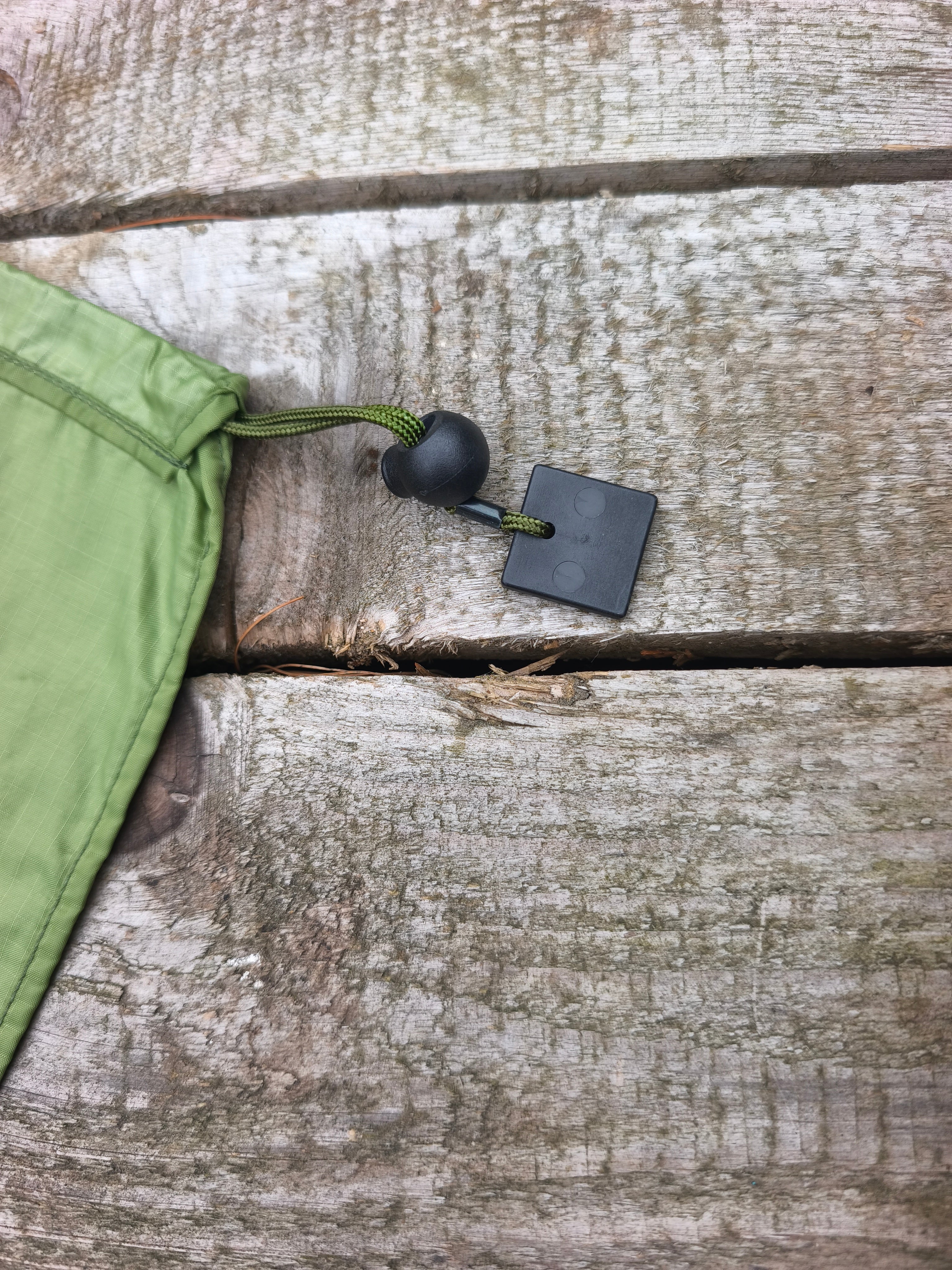 Inderpose fra forsvaret, grøn, model Firkant
