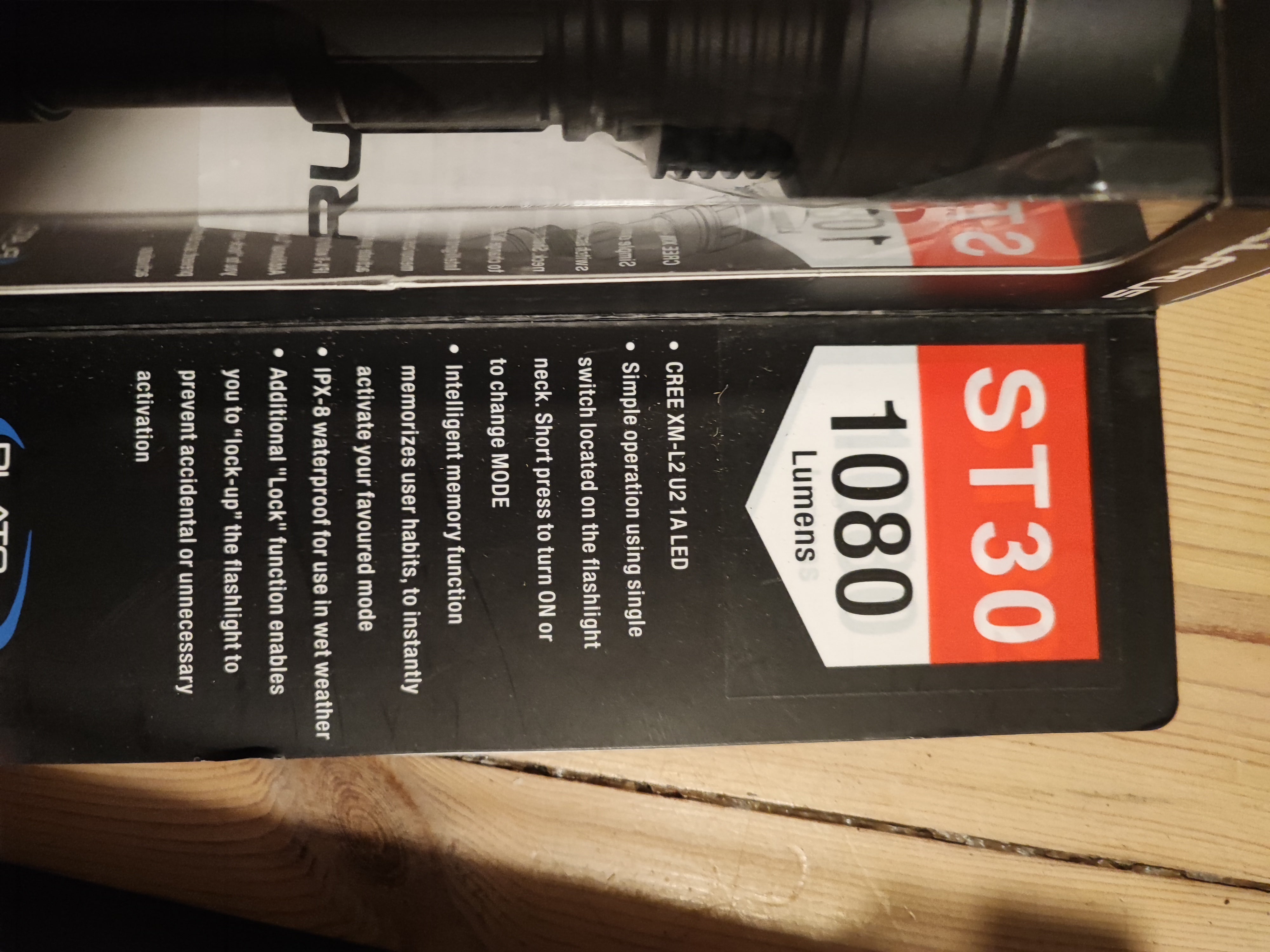 Klarus ST30, ny, 1080 lumens