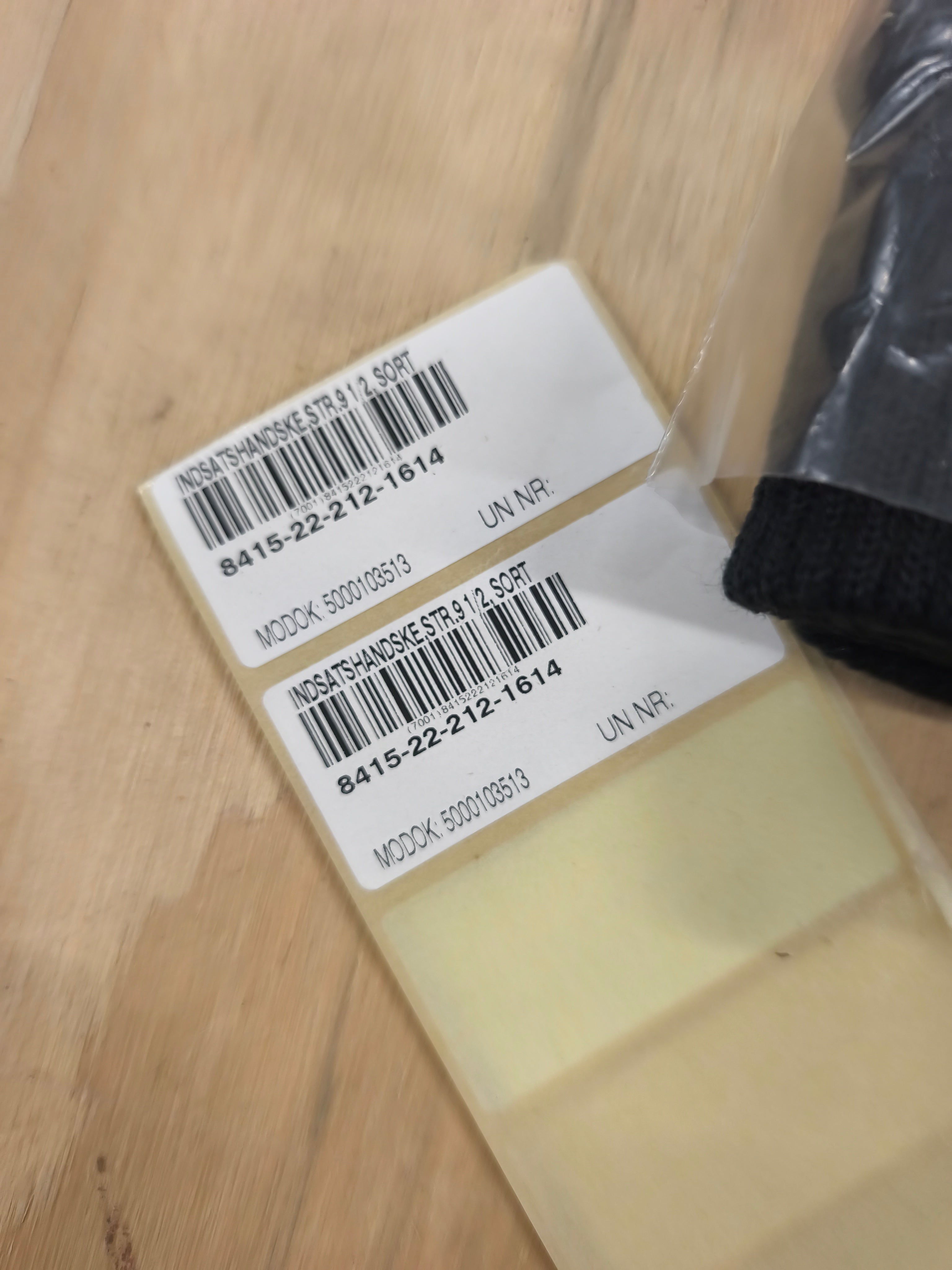 Indsatshandske,læder, størrelse 9,5. Fra Randers handsker
