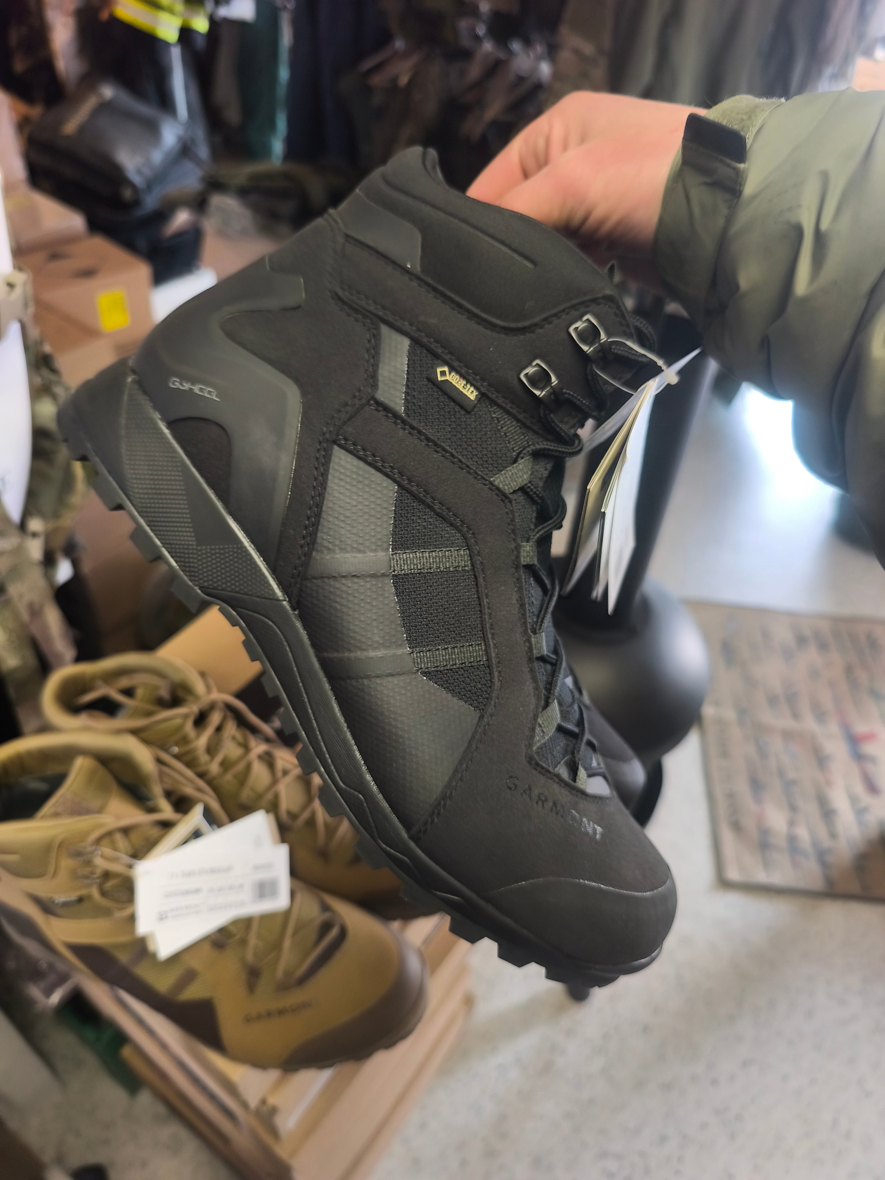 Garmont T4 Tour Goretex. Sort eller sand, mange størrelser