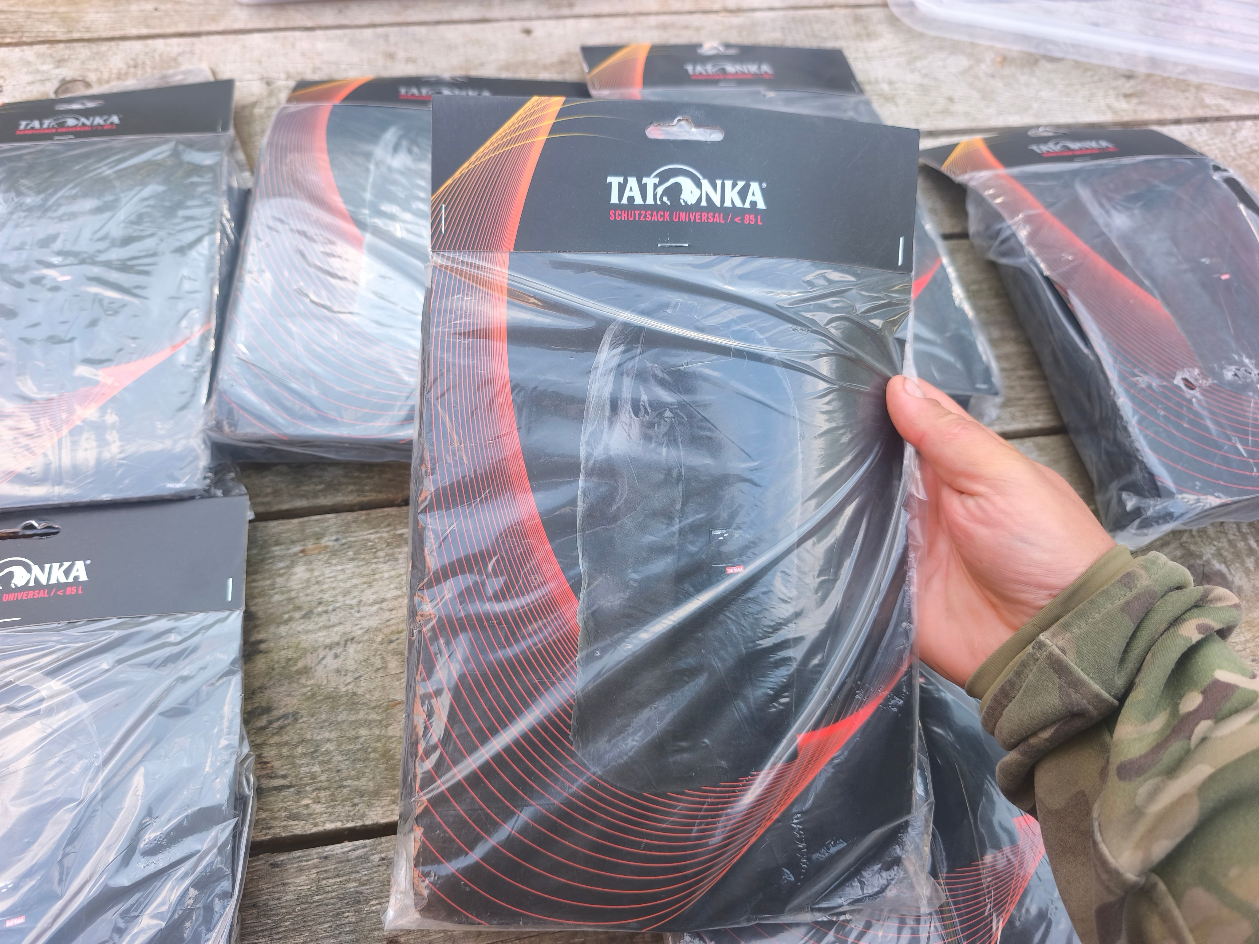 Tatonka rygsækovertræk 85L+, sort