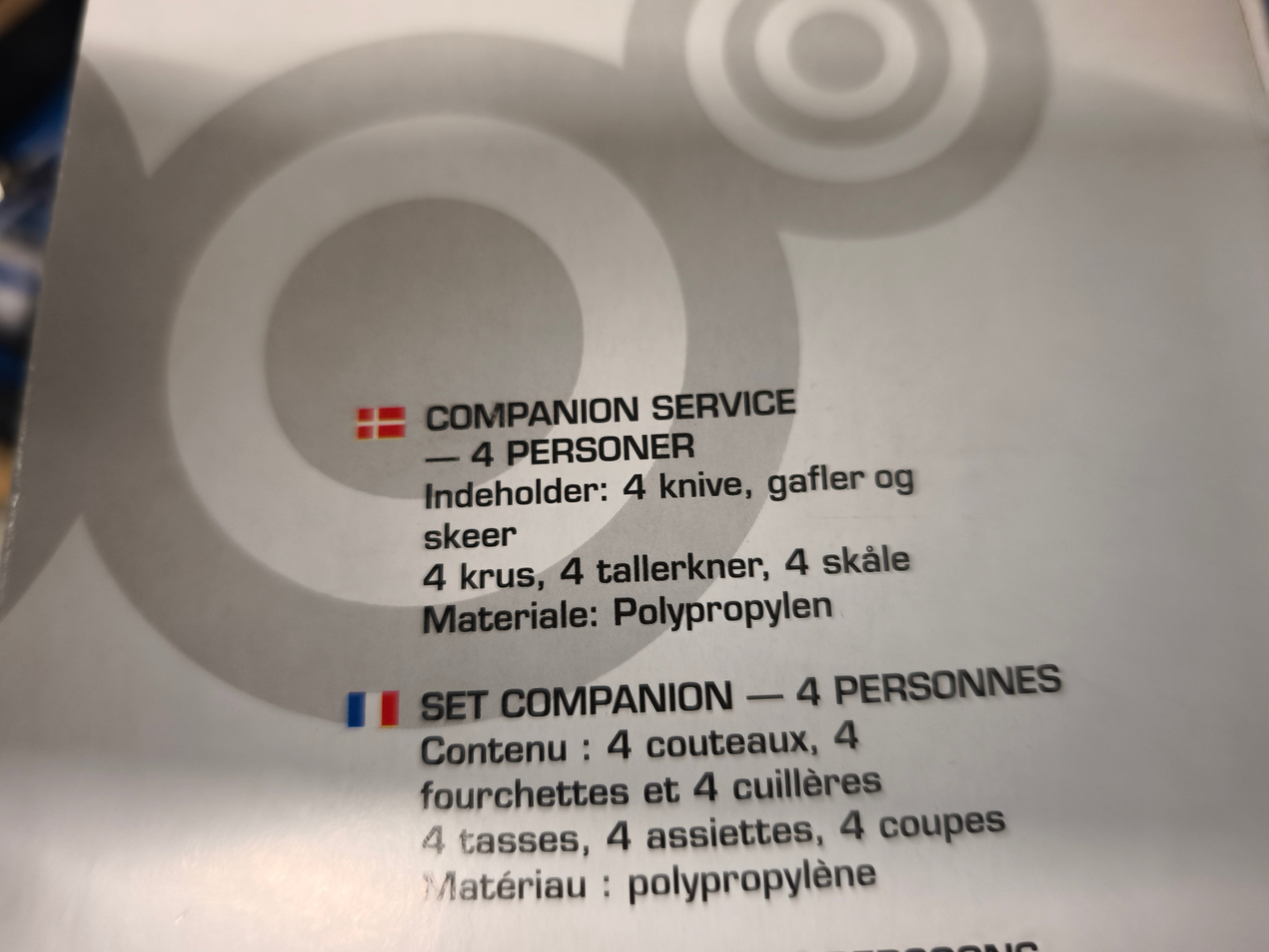 Frilufts spisestel til 4 personer